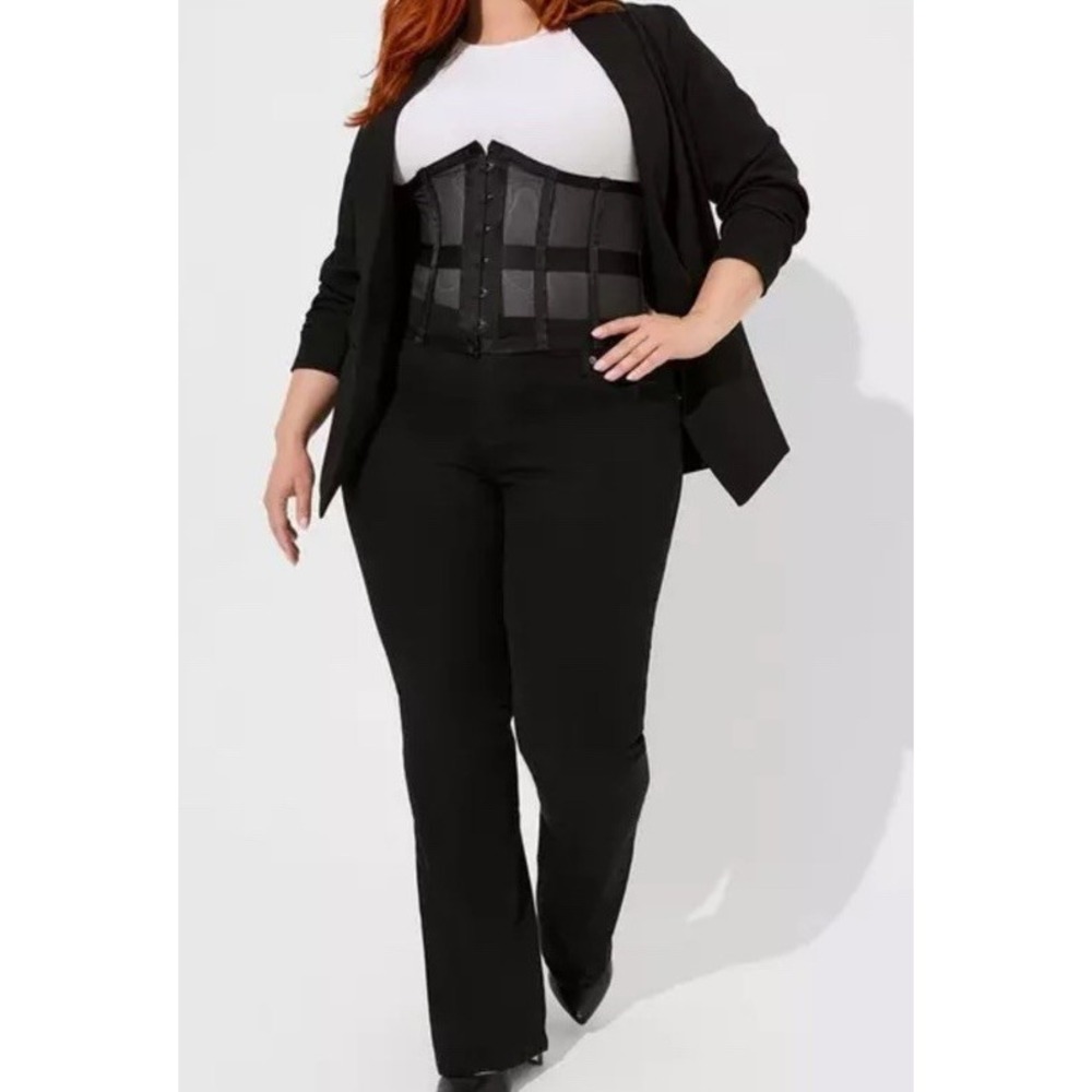 Torrid Curve Black Mesh Waist Cincher Corset Busk Closure Boned Plus 2X 18-20